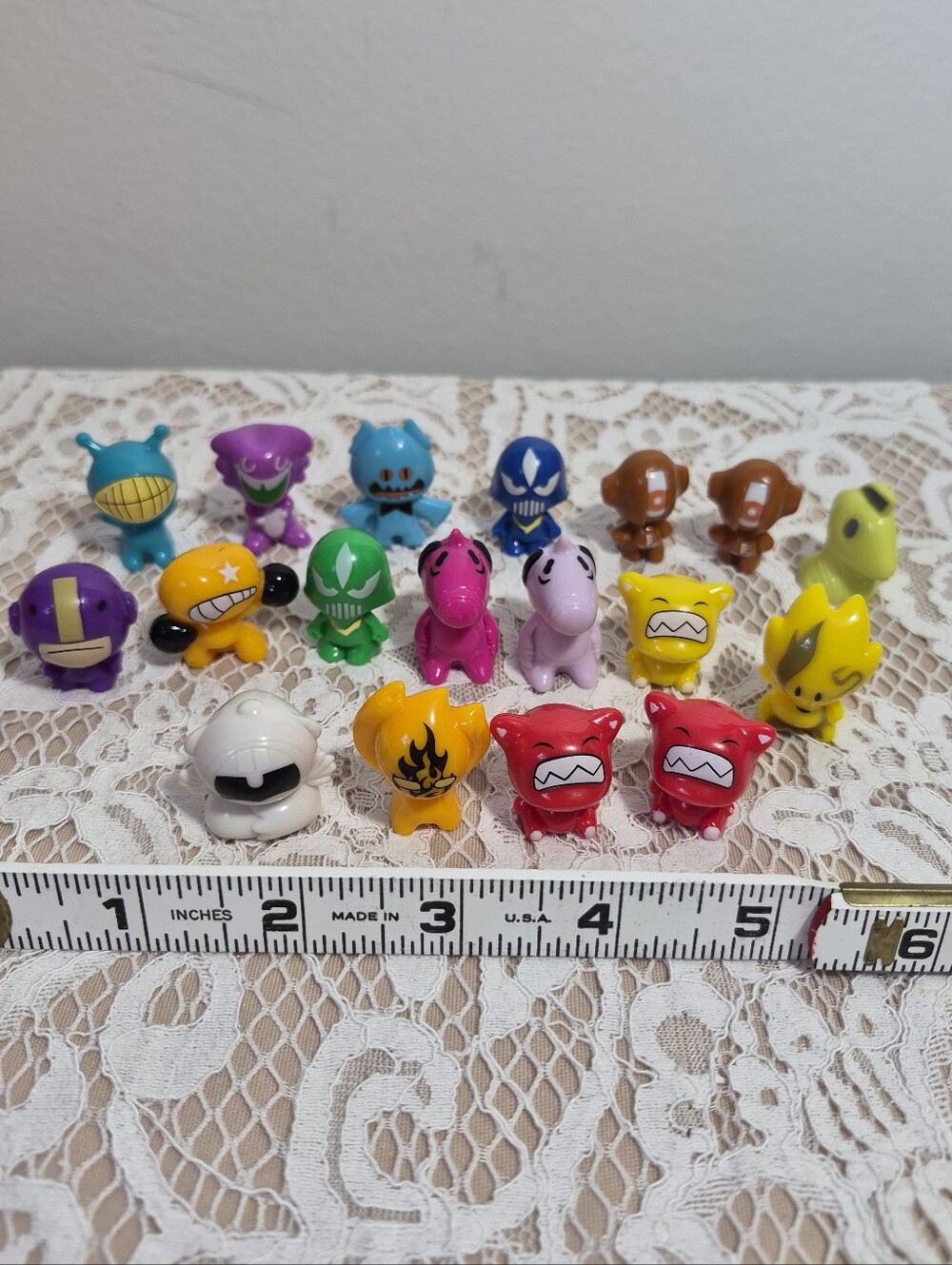 Crazy Bones Series 1 - Picture 2 of 6